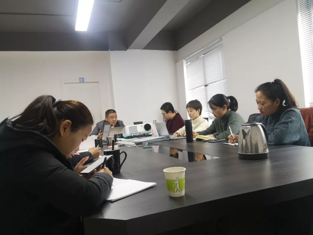 世騰CEO蒞臨杭州戰(zhàn)區(qū)組織指導(dǎo)并召開戰(zhàn)略分析暨員工培訓大會