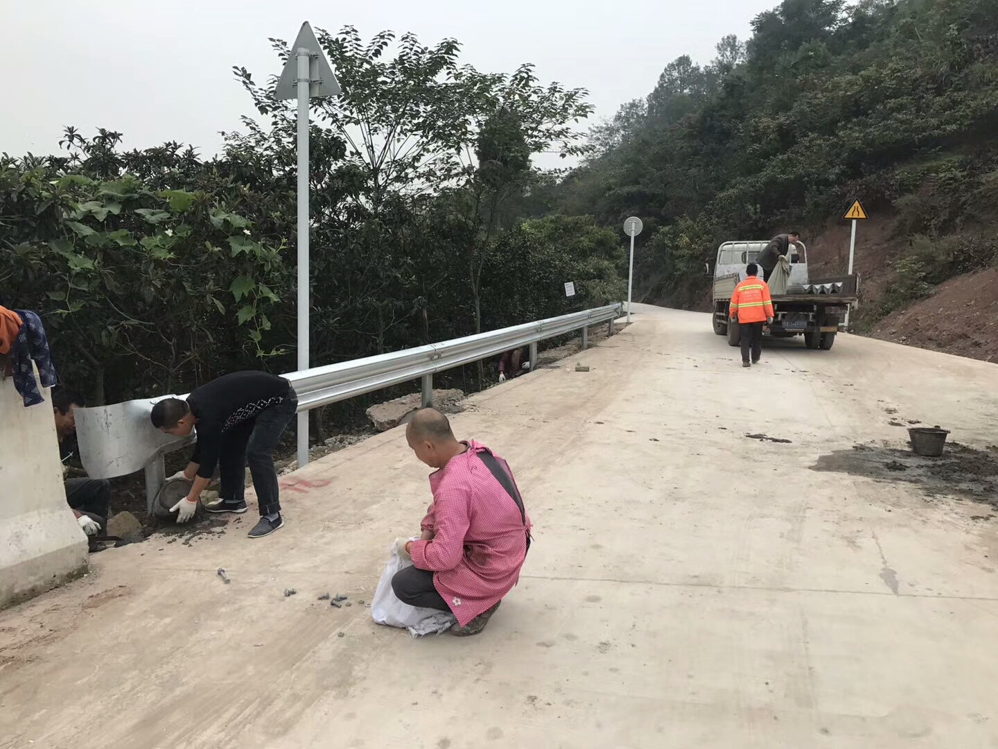 波形護(hù)欄怎么驗收？